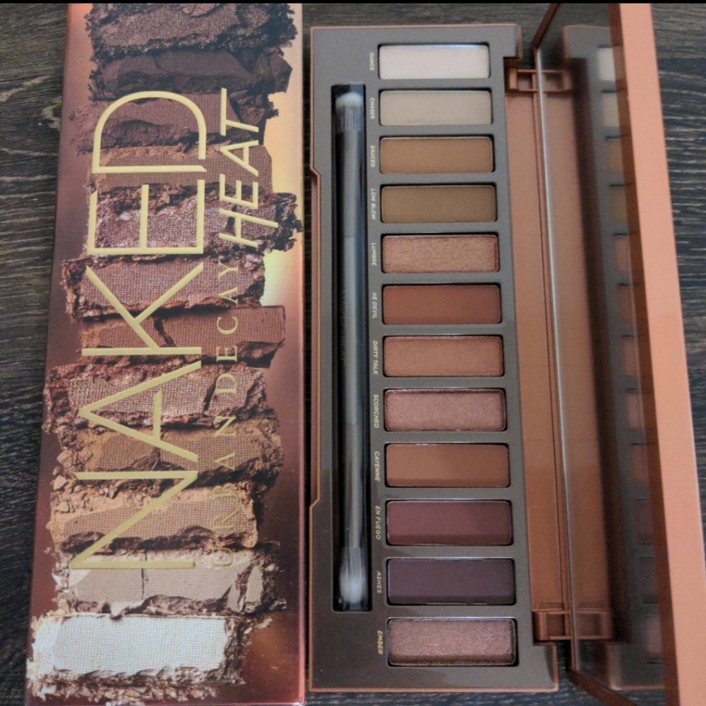 SOLD NEW Urban Decay Naked Palette 7 Piece Bundle Heat Primer Potion All Nighter - Picture 3 of 13
